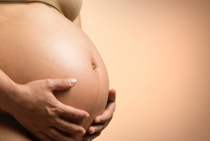 Le CBD et l'allaitement : Informations essentielles pour les mères