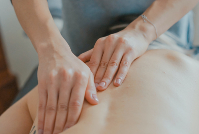 Les nouvelles techniques de massage innovantes avec les huiles au CBD